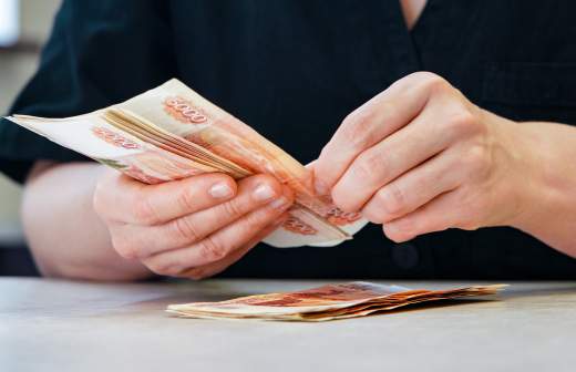 С 1 октября некоторые категории пенсионеров получат прибавку к пенсии